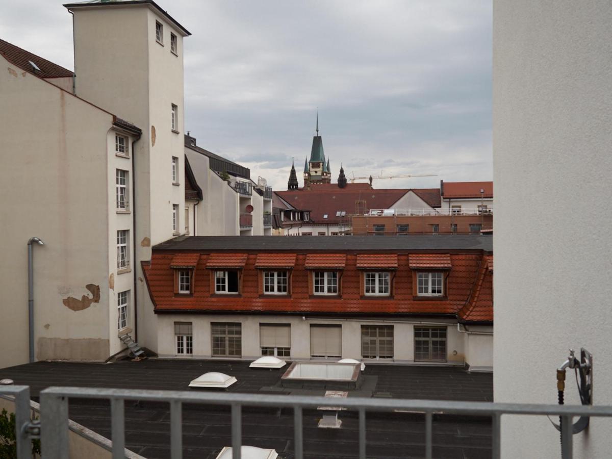 Kajo269 Feriencc Wohnungen In Der Altstadt Freiburg im Breisgau Rum bild